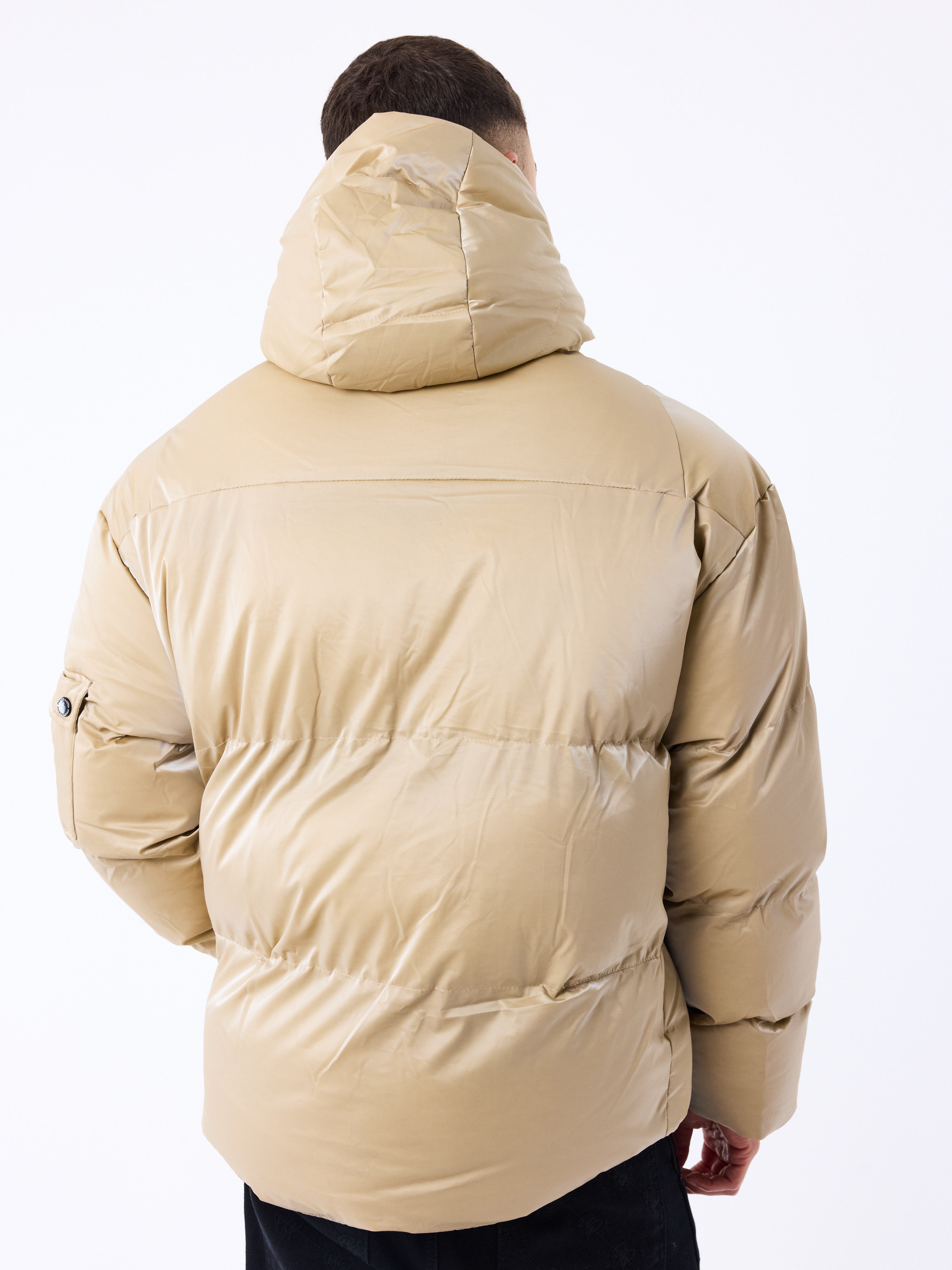 doudoune-ultra-brillante-a-capuche-beige